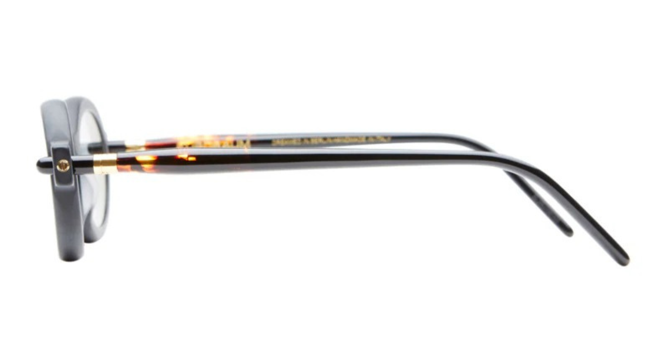 Kuboraum P6 BMH Sonnenbrille in Black Matt - handgefertigte Luxusbrille