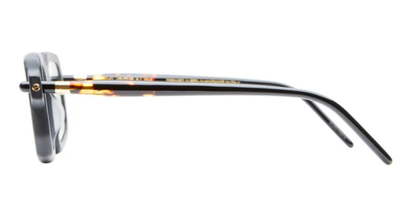 Kuboraum P23 | BMH Luxussonnenbrille entworfen in Berlin handgefertigt in Italien