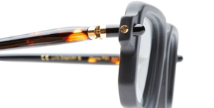 Kuboraum P23 | BMH Luxussonnenbrille entworfen in Berlin handgefertigt in Italien