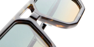 Kuboraum P8 | TAR Luxussonnenbrille entworfen in Berlin und handgefertigt in Italien
