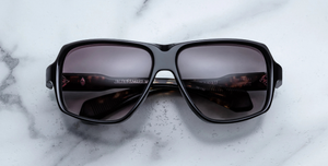 Eckige Jacques Marie Mage Skeleton Bay | Bunker77 | Noir - Luxussonnenbrille mit schwarzem Rahmen und schwarzen Gläsern