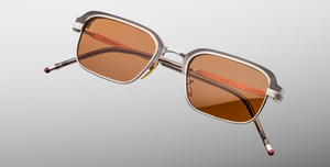 Jacques Marie Mage Comanche Tempest – limitierte Titan-Acetat Sonnenbrille mit orangen Gläsern, handgefertigt in Japan, Frontansicht