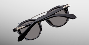 Jacques Marie Mage Demoncey Clip On | Black aus Titan und mit runder Form