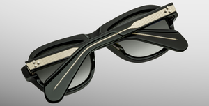 Jacques Marie Mage Richard Viper Luxussonnenbrille mit schwarzem Rahmen und grünen Gläsern