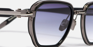 John Dalia Richy | C420 - Luxussonnenbrille mit goldenem Rahmen und grauen Gläsern und eckigen Gläsern aus Acetat und Titan