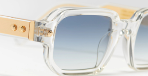John Dalia P19 | C190 - Luxussonnenbrille mit transparentem Rahmen und blauen Gläsern. Eckig und aus Acetat