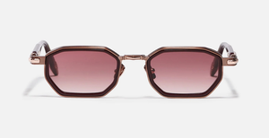 John Dalia Axel | C460 - Luxussonnenbrille mit roségoldenem Rahmen und roten Gläsern.