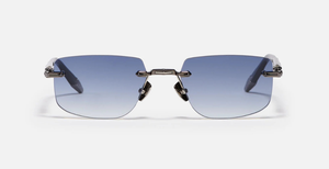 John Dalia R04 | C420 - Luxussonnenbrille mit silbernem Rahmen und blauen Gläsern.