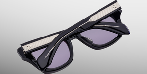 jacques marie mage dealan53 hudson eckige sonnenbrille in dunkelblau mit violetten gläsern