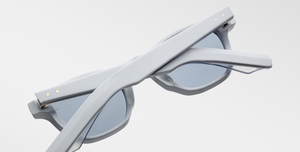 jacques marie mage suede collection zephirin sky suede eckige sonnenbrille in blau mit blauen gläsern