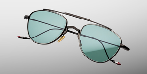 jacques marie mage flynn paon aviator sonnenbrille aus titan in schwarz mit türkisen gläsern