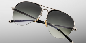 jacques marie mage amelia viper, pilotensonnenbrille in silber mit grünen verklaufsgläser