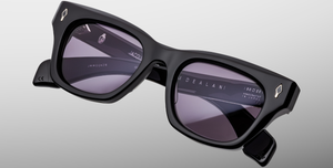 jacques marie mage epoxy II fumée eckige sonnenbrille in schwarz mit grauen gläsern