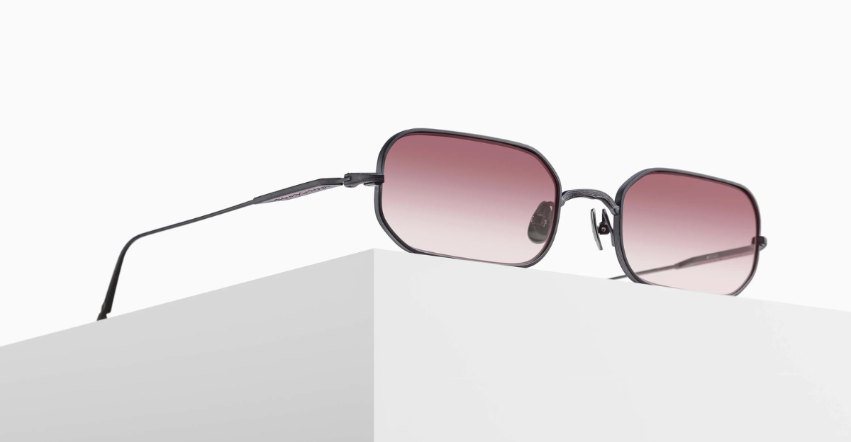 Matsuda M3163 | Matte Black – Luxury sunglasses with a black frame