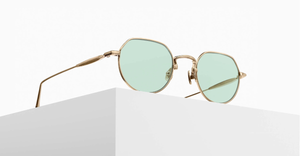 matsuda m3167 brushed gold sonnenbrille aus titan in gold mit grünen gläsern