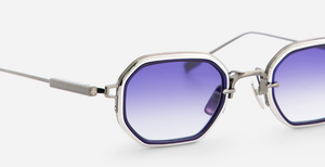 sato Timir II | AS/P-1 rechteckige sonnenbrille aus titan in silber mit blauen verlaufsgläser