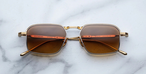jacques marie mage koenig roma, eckige sonnenbrille in gold und silber mit braunen verlaufsgläser