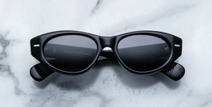 jacques marie mage krasner black ovale sonnenbrille in schwarz mit grauen gläsern