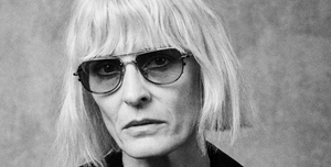 jacques marie mage cendrars antique silver aviator sonnenbrille aus titan in gunmetal und silber mit blauen verlaufsgläsern