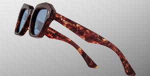 jacques marie mage eichler breccia eckige sonnenbrille in havana mit blauen gläsern