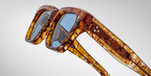 jacques marie mage fellini cairo eckige sonnenbrille in havana mit blauen gläsern