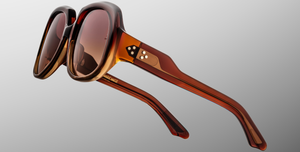 jacques marie mage ocean child carmine eckige sonnenbrille in rot orange mit rot orangenen verlaufsgläsern