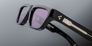 jacques marie mage rush shadow eckige sonnenbrille in schwarz mit violetten gläsern