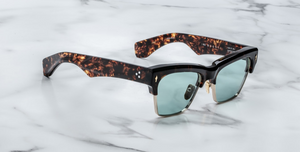 jacques marie mage bugsy beau cateye sonnenbrille in havana und gold mit petrol-blauen gläsern