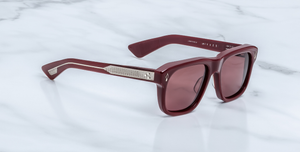 jacques marie mage yves cassis eckige sonnenbrille in rubinrot mit weinroten gläsern