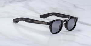 jacques marie mage zephirin raven eckige sonnenbrille in schwarz mit grauen gläsern