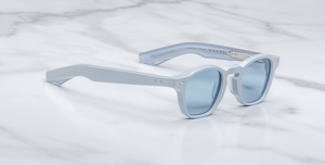 jacques marie mage suede collection zephirin sky suede eckige sonnenbrille in blau mit blauen gläsern