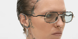 kuboraum Z71 BSG eckige sonnenbrille in chwarz, gold und silber mit hellgrünen gläsern