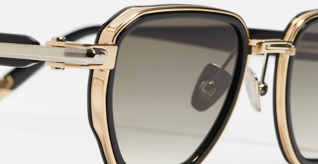 John Dalia Richy | C409 - Luxussonnenbrille mit goldenem Rahmen und graune Gläsern aus Titan.