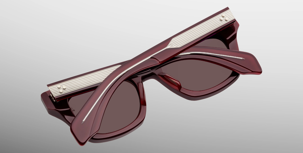 Eckige JMM Dealan Bordeaux Empire - Luxussonnenbrille in Rot mit braunen Gläsern in limitierter Auflage, handgefertigt in Japan