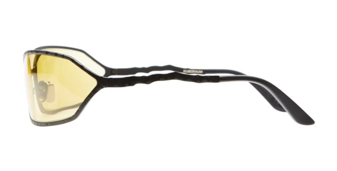 Kuboraum H30 | BM curved Sonnenbrille mit schwarzem Rahmen und gelben Gläsern