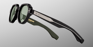 Jacques Marie Mage Pontian | Cobra aviator Sonnenbrille mit schwarzem Rahmen und grünen Gläsern