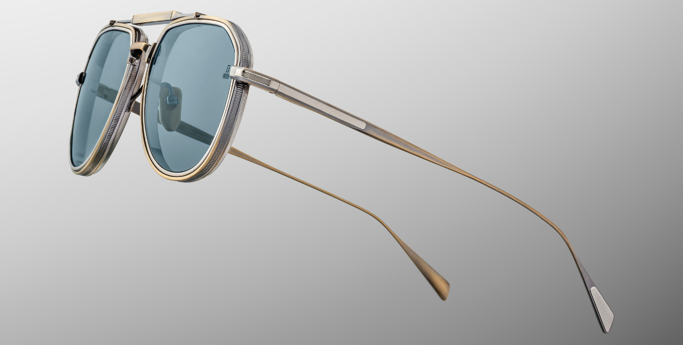 Jacques Marie Mage Admiral | Yellowstone VI | 755M Luxussonnenbrille mit antik goldenem Rahmen und blauen Gläsern