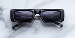 Jacques Marie Mage Rimbaud Titan - Eckige Luxussonnenbrille mit schwarzem Rahmen und grau-lila Gläsern