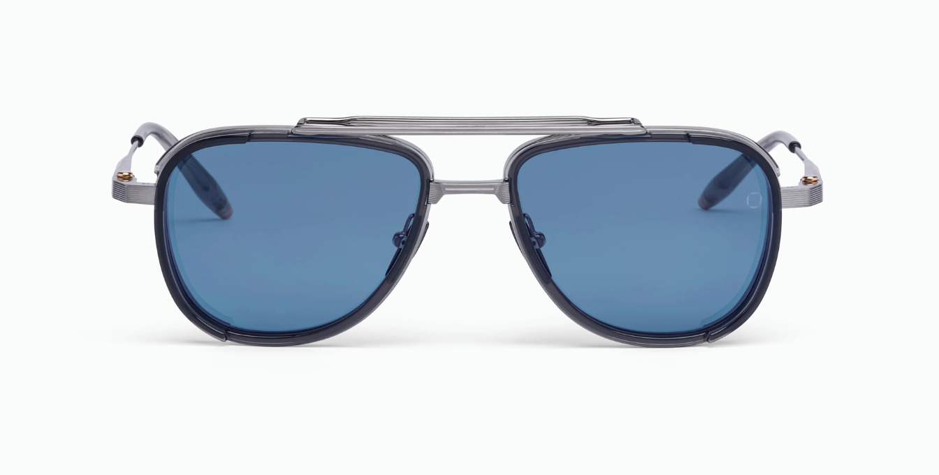 Akoni Spitzer Brushed Black Palladium - Luxus-Sonnenbrille aus Japan in Silber mit blauen Gläsern