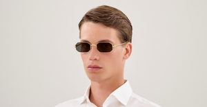 Eckige Cartier CT0682S | Clash  | 006 - Eckige Luxussonnenbrille in Gold mit grauen Gläsern