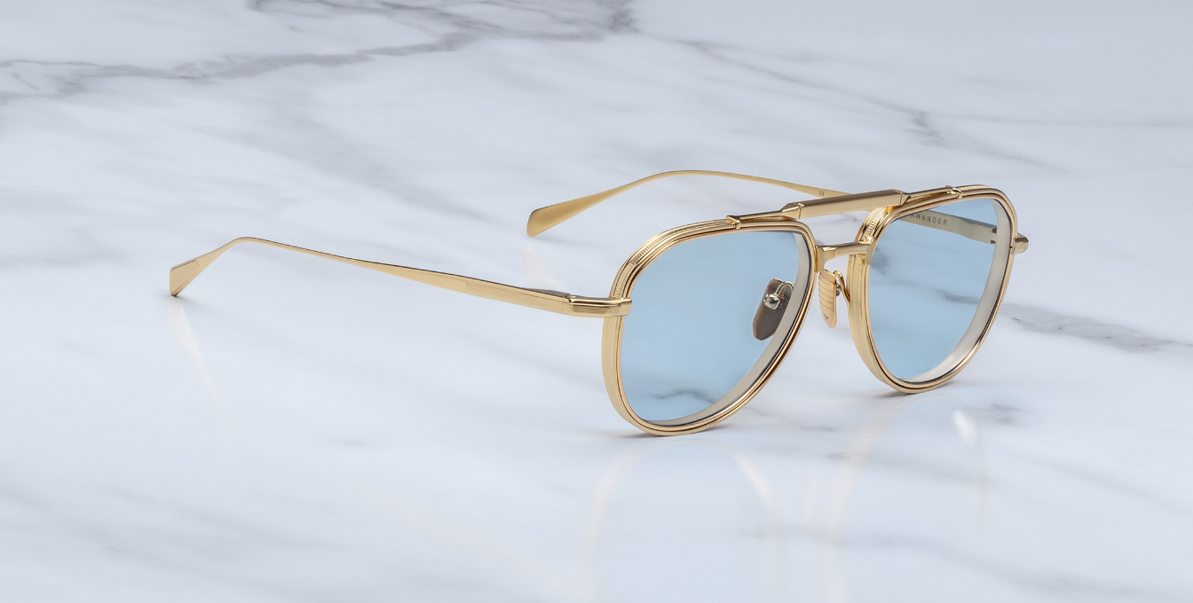 Jacques Marie Mage Commander Ciel Luxus-Sonnenbrille – handgefertigt in Japan mit goldener Fassung und blauen Gläsern