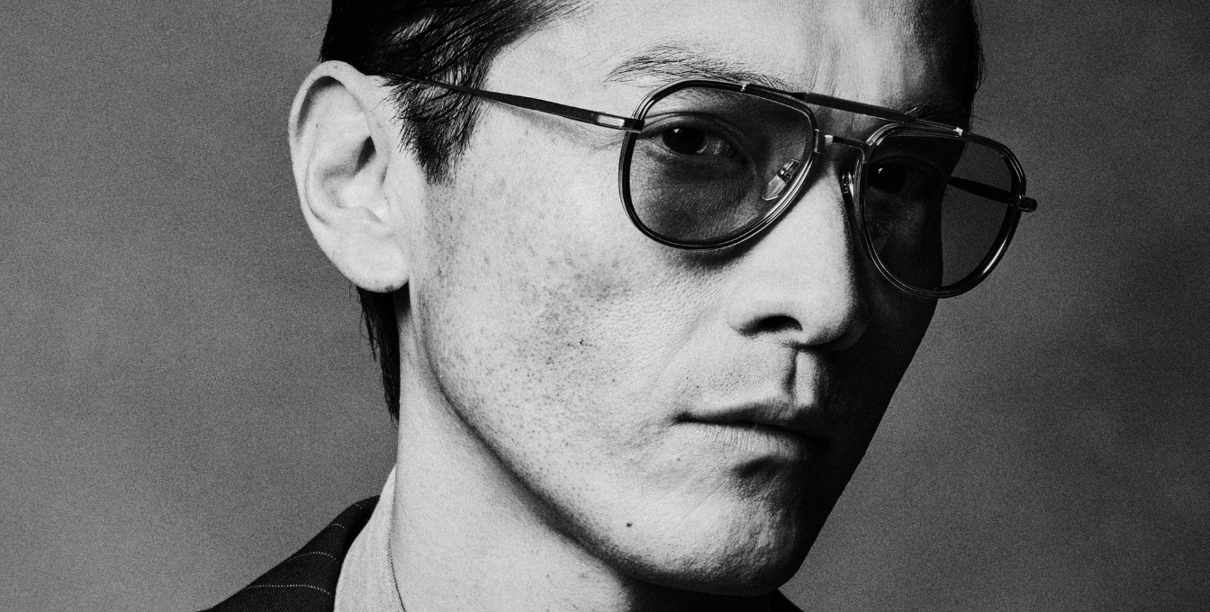 Jacques Marie Mage Commander Corbeau Luxus-Sonnenbrille – handgefertigt in Japan mit silberner Fassung und grauen Gläsern