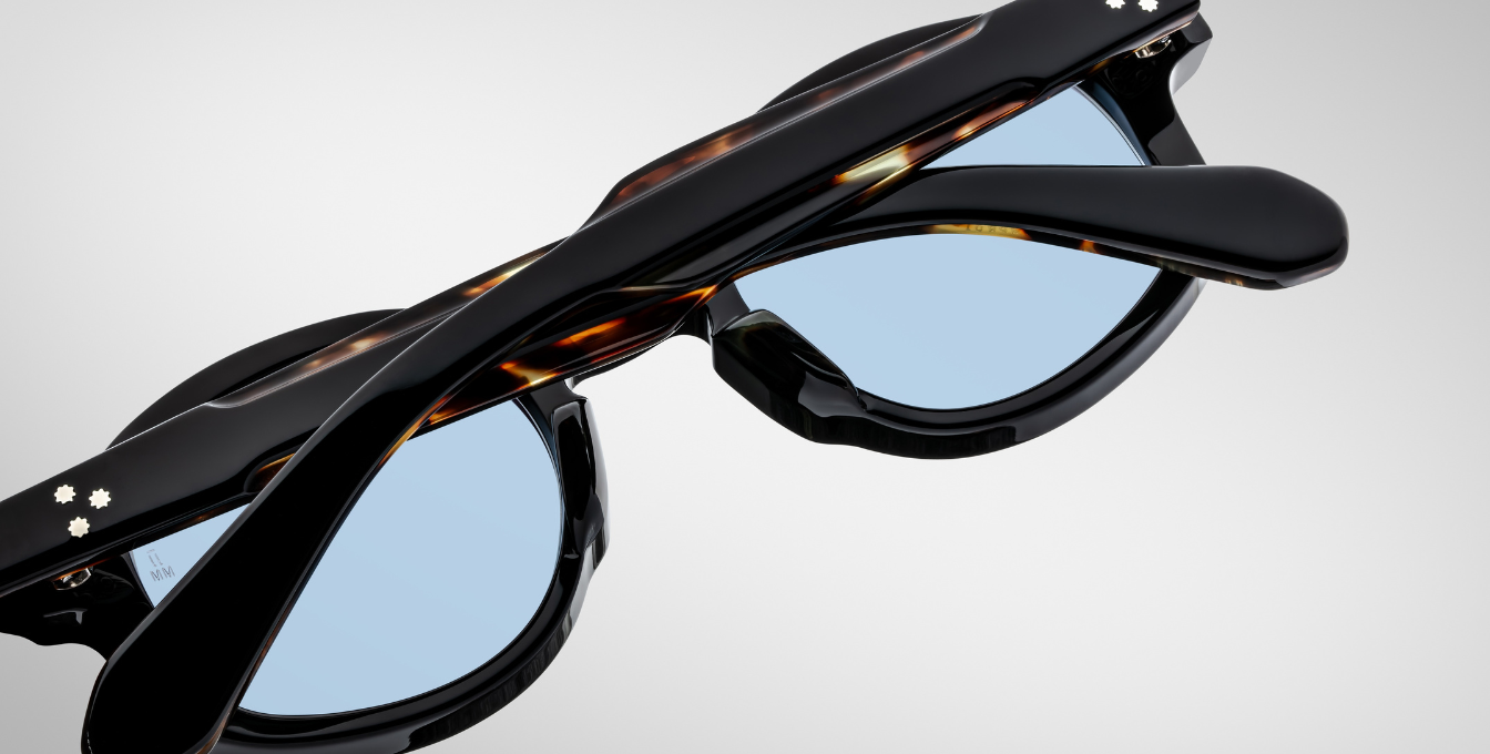 Jacques Marie Mage Petrus Noir - Luxussonnenbrille, handgemacht in Japan mit schwarzem Bügel und blauen Gläsern