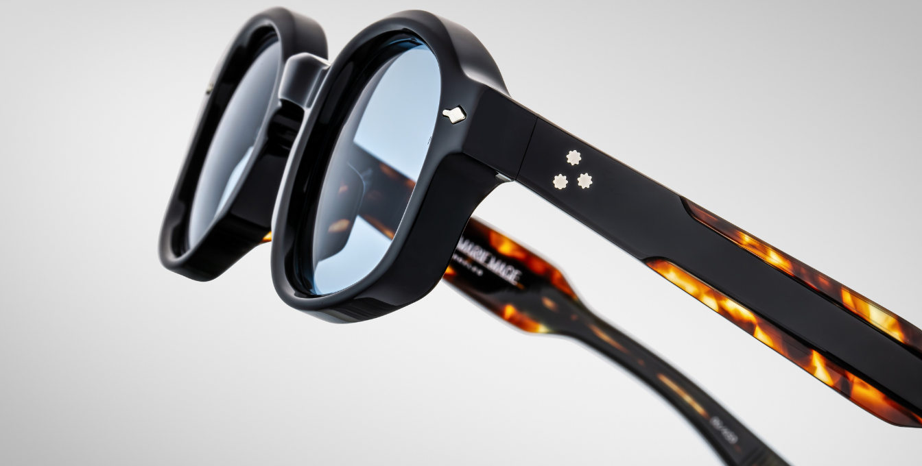 Jacques Marie Mage Petrus Noir - Luxussonnenbrille, handgemacht in Japan mit schwarzem Bügel und blauen Gläsern