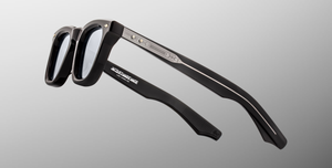 Jacques Marie Mage Leclair Black Mirror Luxussonnenbrille mit eckigen schwarzem Rahmen und grauen Gläsern