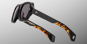 Rechteckige Jacques Marie Mage - Genetic Space Child | Bunker77 | Noir - Luxussonnenbrille mit schwarzem Rahmen und schwarzen Gläsern