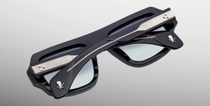 Rechteckige Jacques Marie Mage - Genetic Space Child | Bunker77 | Regal - Luxussonnenbrille mit schwarzem Rahmen und blauen Gläsern