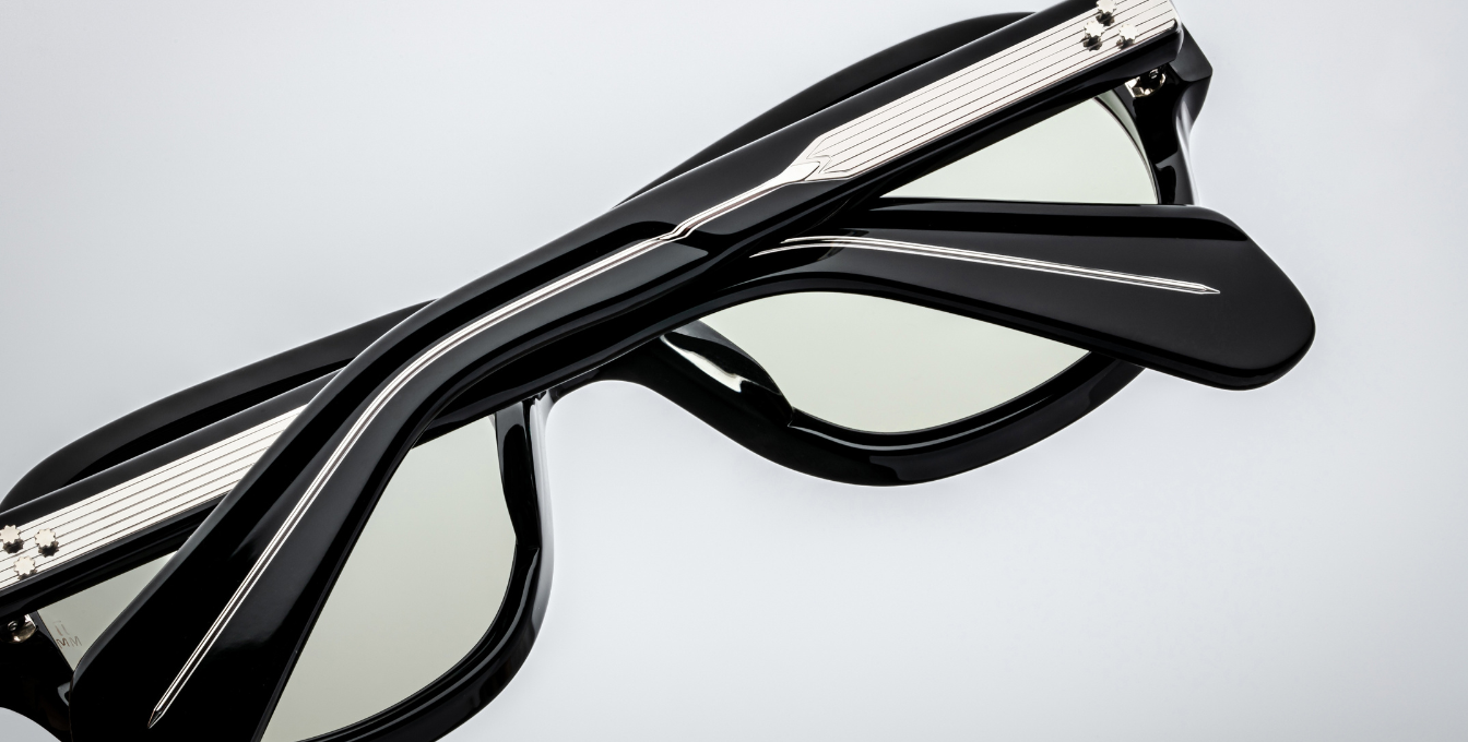 Jacques Marie Mage Richard Cobra Luxussonnenbrille mit schwarzem Rahmen und grünen Gläsern