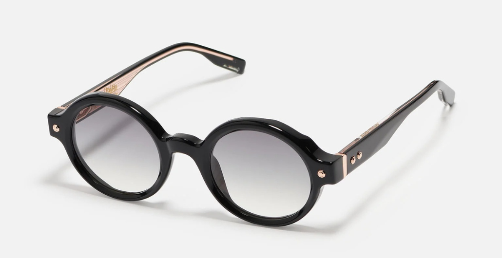 John Dalia P13 | C105 - Luxussonnenbrille mit Roségold Rahmen und grauen Gläsern.