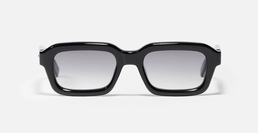 John Dalia P15 | C600 - Luxussonnenbrille mit goldener Rahmen und grauen Gläsern.